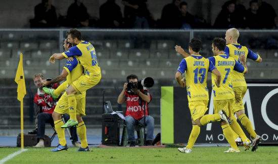  AC米兰违规接触青年球员遭罚款处罚  